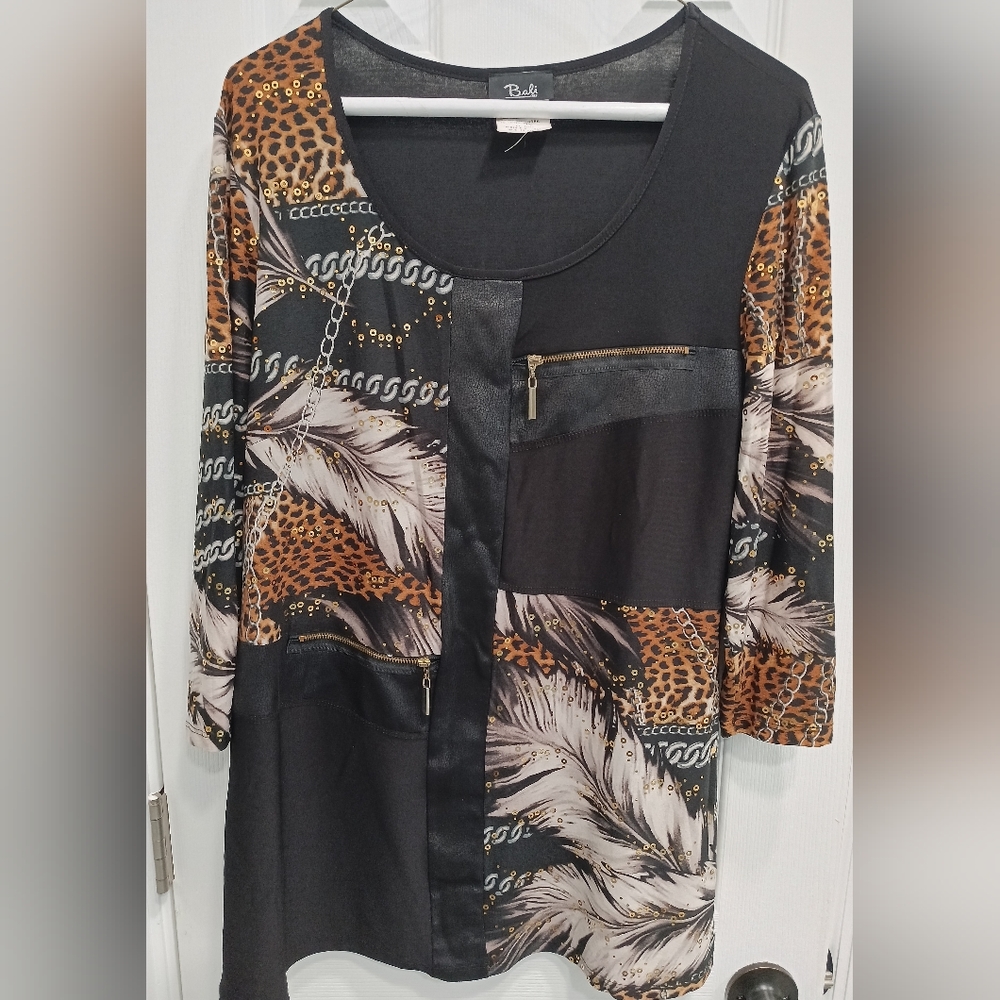 Ladies dressy top, which can be worn for special occasions